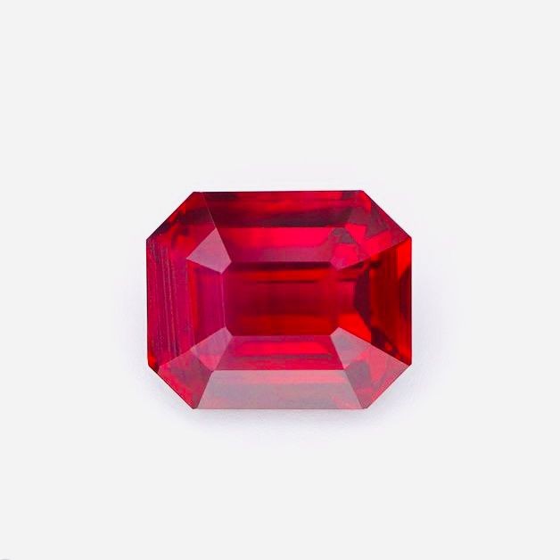 Ruby gem from Vivid Ceylon International, Sri Lankan natural ruby, premium red gemstone